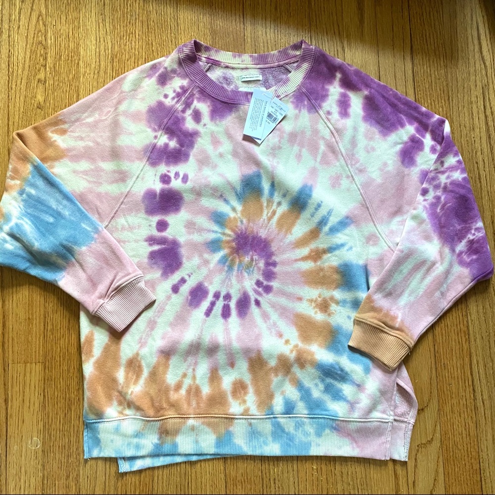NWT AE tie dye sweatshirt